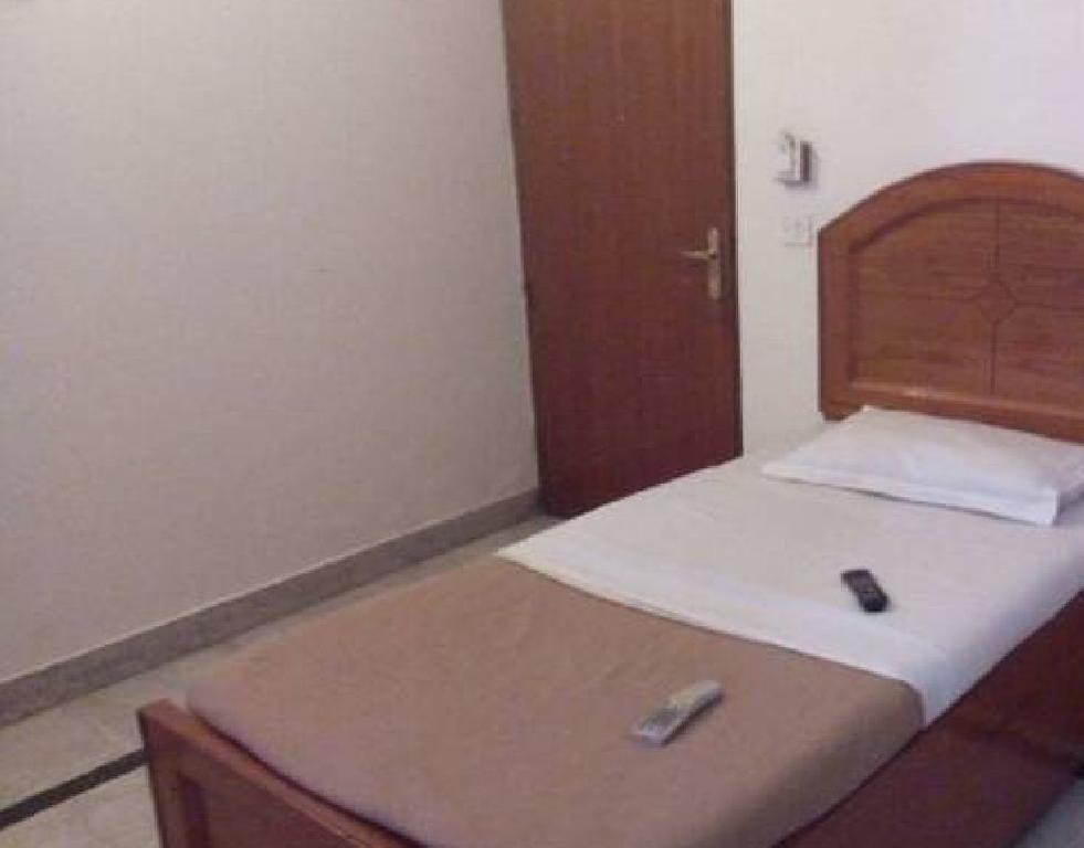 Mahalaxmi Plaza Hotel Faridabad Ruang foto